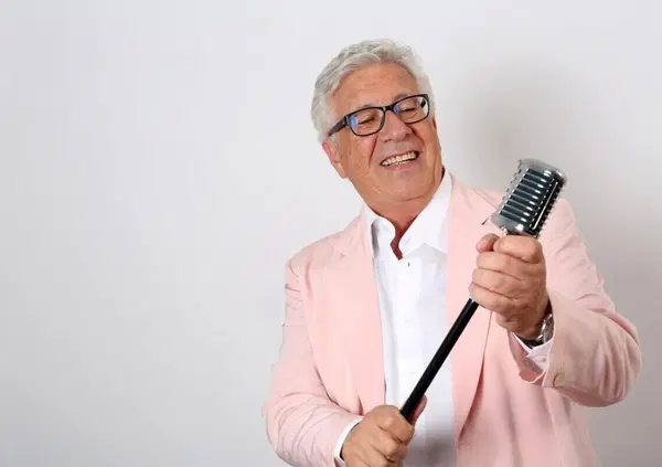 Peppino di Capri, tra night club a 6 anni, rock'n'roll e quel debito a ramino&hellip; ma che ne sa la GenZ?