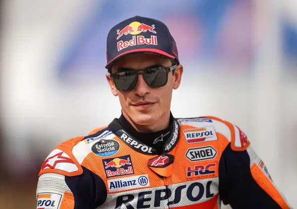 Marc Marquez se la ride: "Io e Valentino Rossi? Due acquario, testa dura"