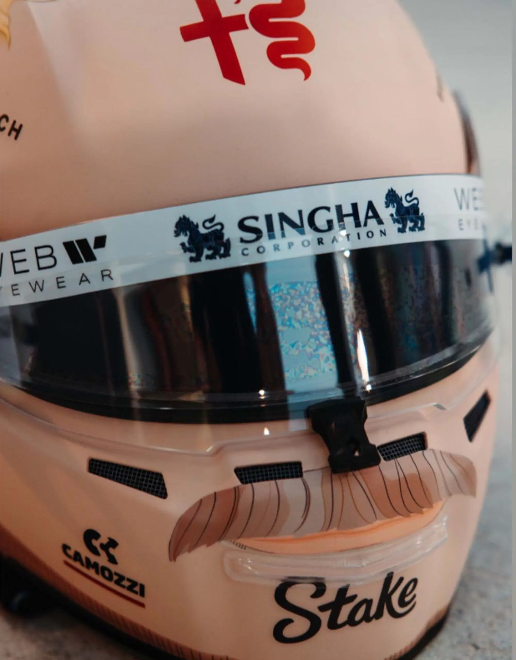 Il casco "the mullet" di Valtteri Bottas