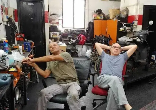 Verdone in officina col mitico meccanico "Er Modifica": ecco la storia