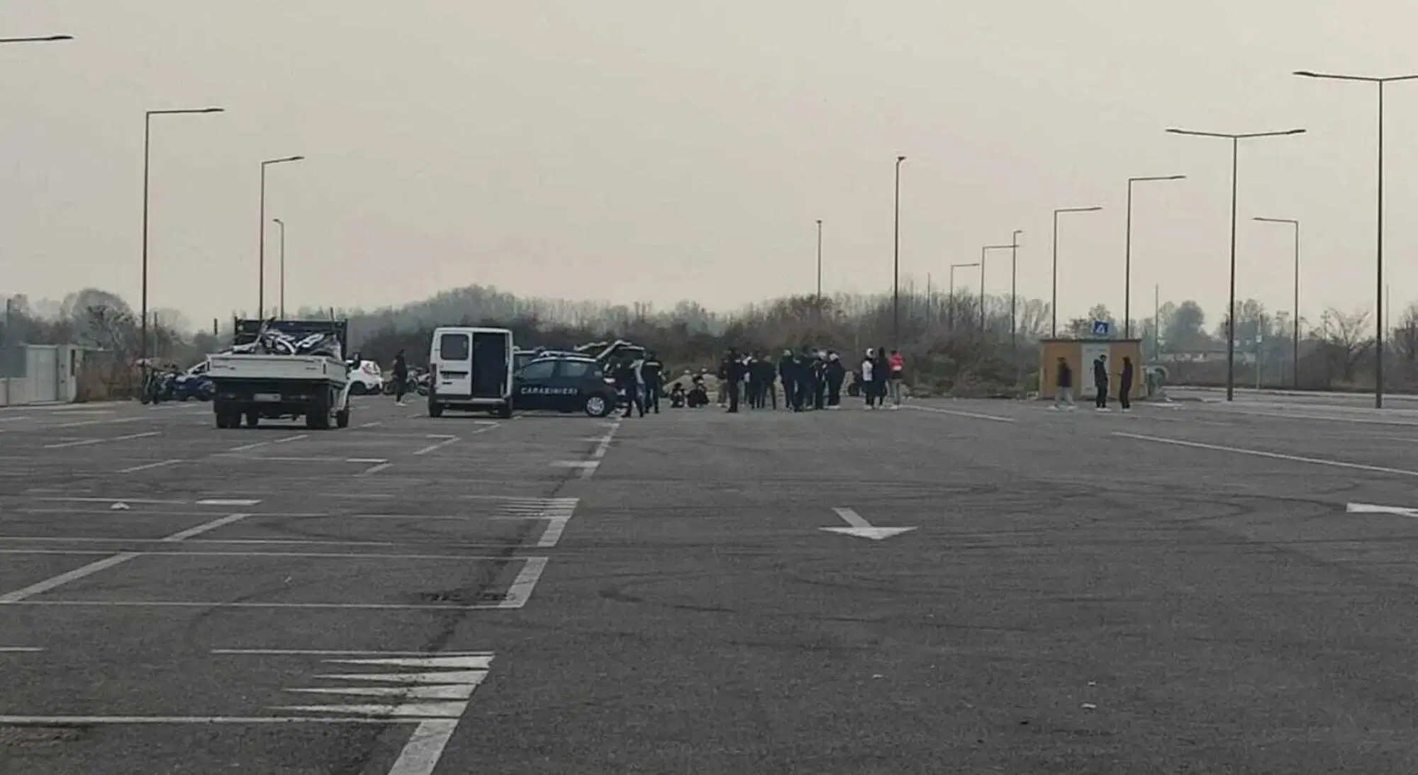 Una foto dell'intervento delle forze dell'ordine