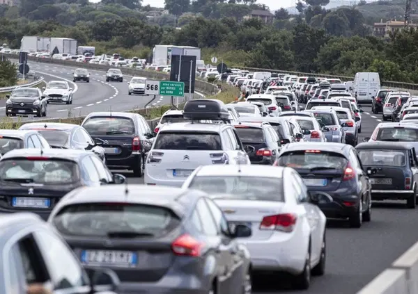 Quanto costa mantenere un'auto? Sempre di pi&ugrave;: ecco l'incredibile aumento