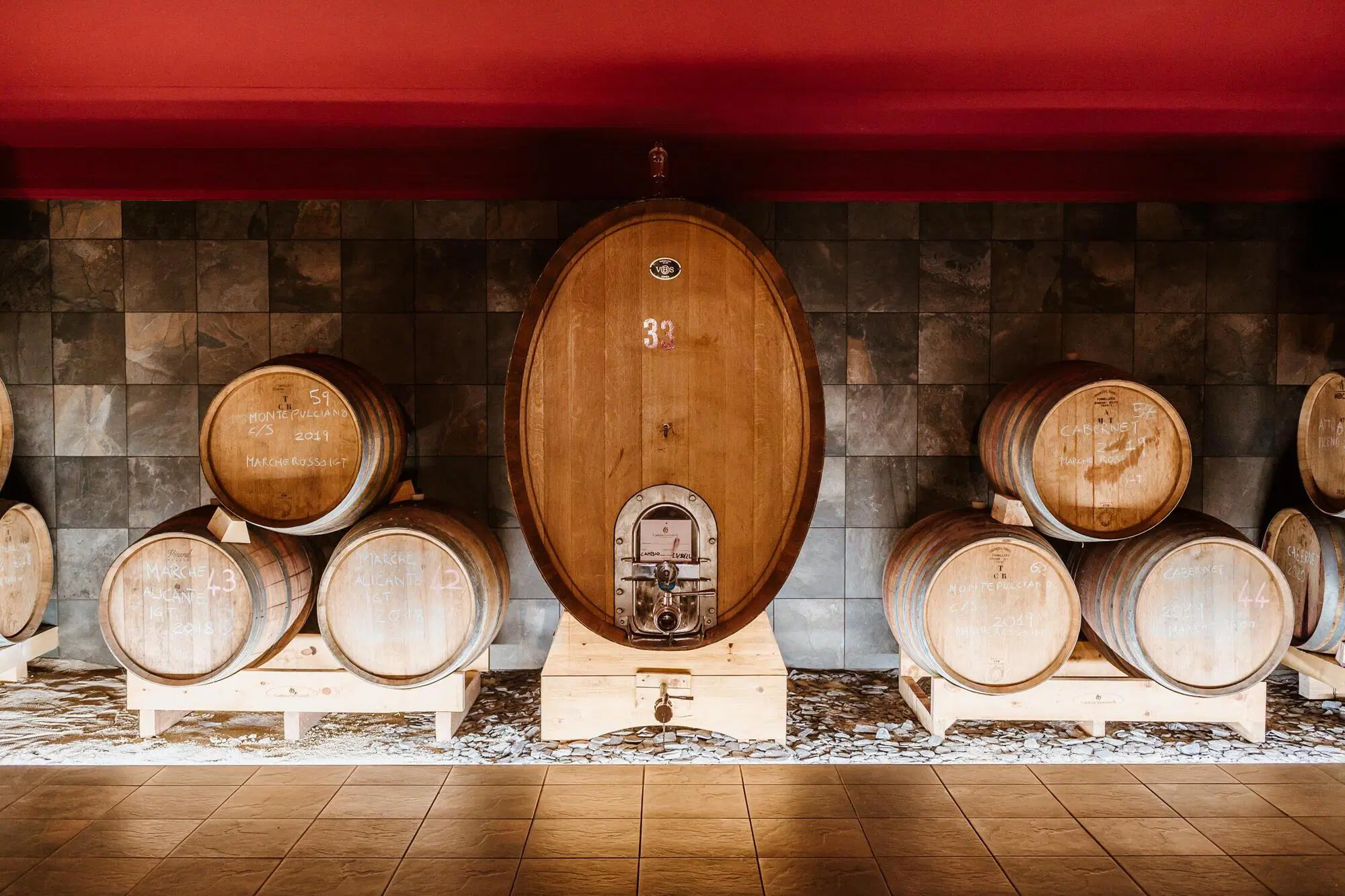 bastianelli vino cantina