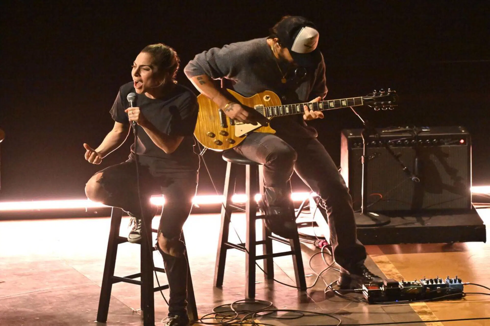 Lady Gaga e la sua esibizione "casual" agli Oscar