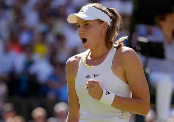 Altro che identit&agrave; e bandiere: carriere. Ecco perch&eacute; le nazionali pescano al mercato delle cittadinanze (e gli sportivi come Retegui e Rybakina si prestano)