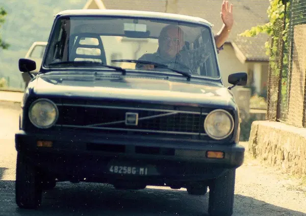 Beccato il &ldquo;nonno sprint&rdquo; che si attacca al Telepass altrui per non pagare l'autostrada. Ecco quanto dovr&agrave; pagare