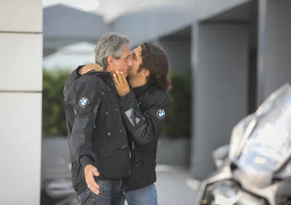 L'India, l'autismo e un viaggio che non finisce mai: l'ultima avventura di Franco e Andrea Antonello con BMW