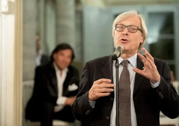Chi vuol far fuori Vittorio Sgarbi? Sutri, Carfagna e Stati generali della cultura: le tre "mine" per farlo saltare