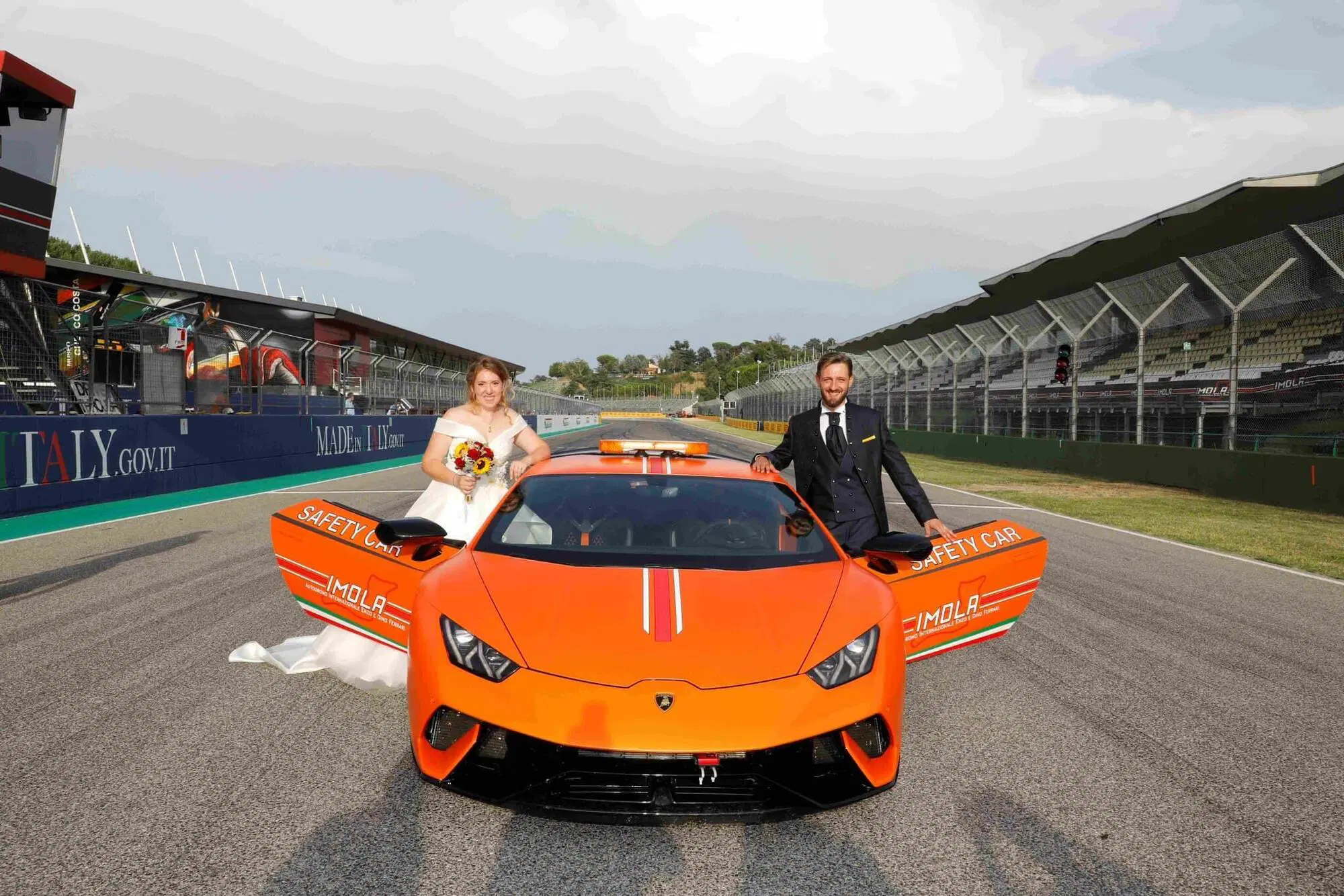 Il matrimonio all'autodromo di Imola