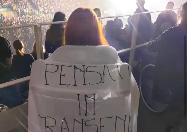 M&aring;neskin, l'odissea dei disabili ai concerti testimoniata da una fan: &ldquo;Sotto il palco anch'io?&rdquo;