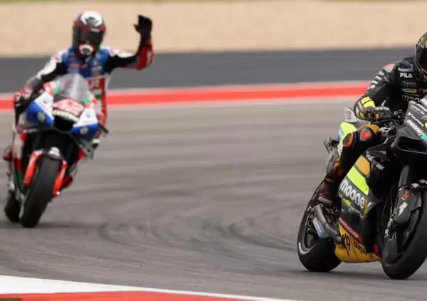 Alex Rins a Luca Marini: &ldquo;Sei peggio di tuo fratello!&rdquo; Valentino Rossi c'&egrave; anche quando non c'entra niente...