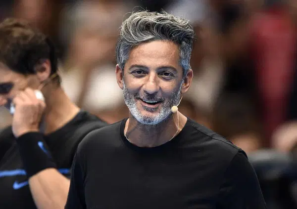 [VIDEO] Fiorello sfotte Leclerc ma si dimentica di Sainz: "Come si chiama l'altro? Fonzie?"