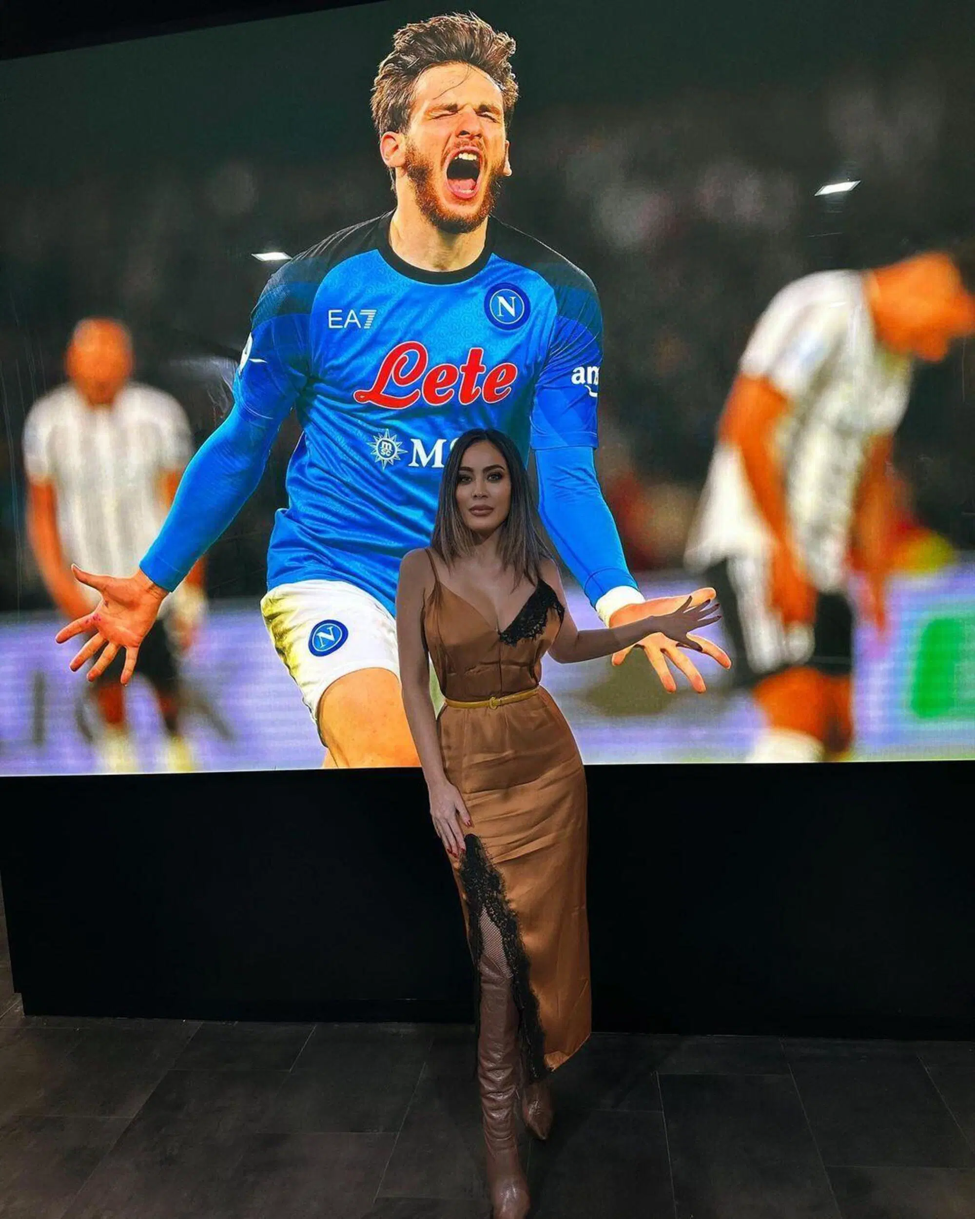 Paola Saulino "davanti" a Khvicha Kvaratskhelia