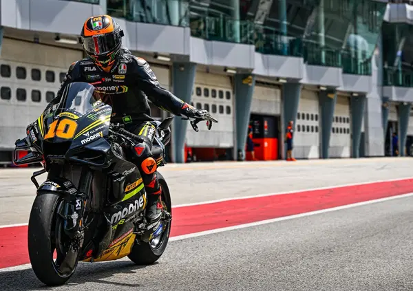 Le nuove regole di Valentino Rossi svelate da Luca Marini: "Pablo e Uccio stanno dall'altra parte"