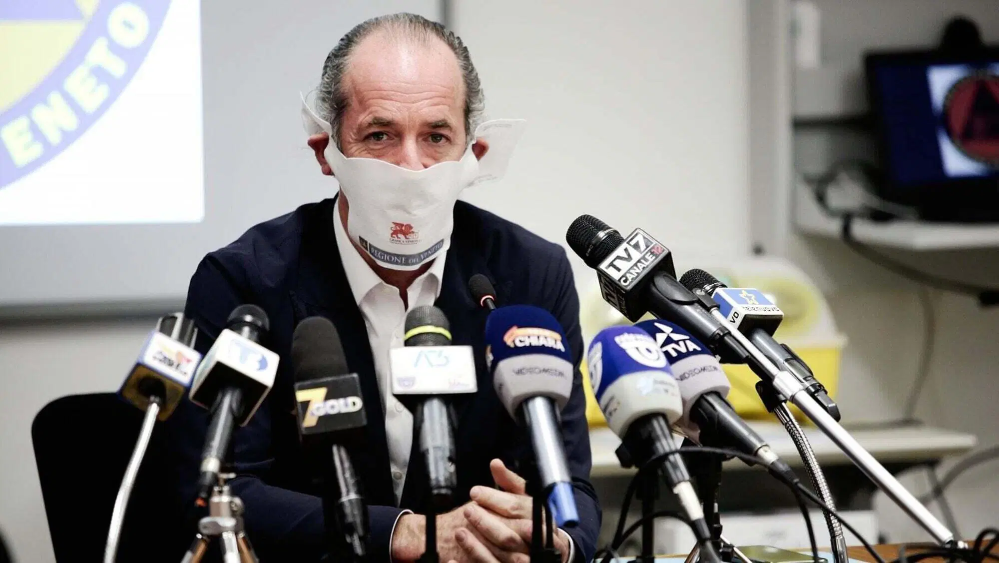 Luca Zaia durante la conferenze stampa sugli aggiornamenti Covid