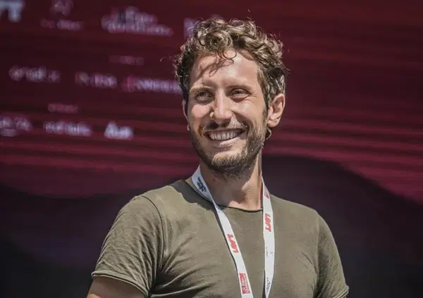 L'Ordine dei giornalisti non ha altro da fare che sanzionare la satira di Natangelo? E nessuno lo difende...