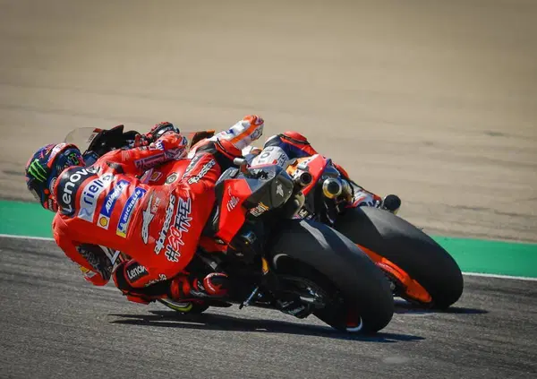 Marc Marquez &egrave; l'anti Pecco Bagnaia! Sportellate e gi&agrave; un paio di vaffa in mezzo week end per cominciare...