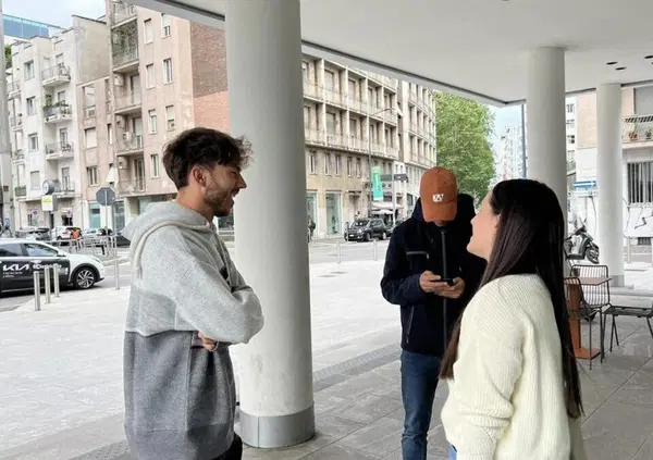 Dall'Uruguay per vedere il GP di Imola che non c'&egrave;: ma il suo pilota preferito le fa una sorpresa