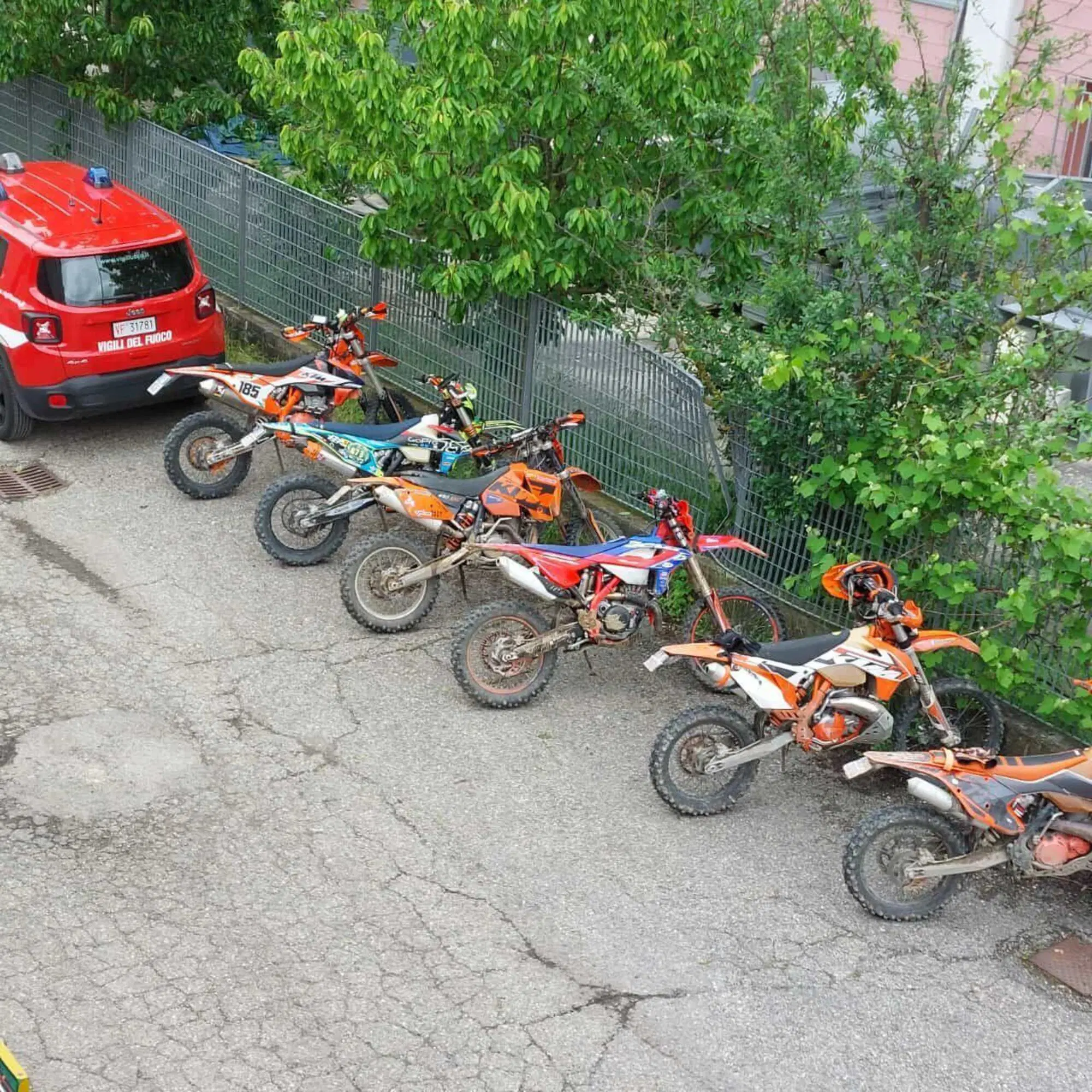 I mezzi di Enduro Motor Valley utilizzati durante l'emergenza in Emilia Romagna