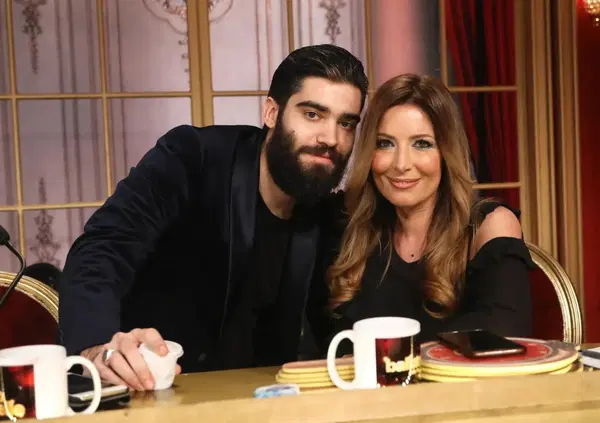 Selvaggia e fidanzato come i Ferragnez (di carta): il loro libro &egrave; un'operazione simpatia fallita