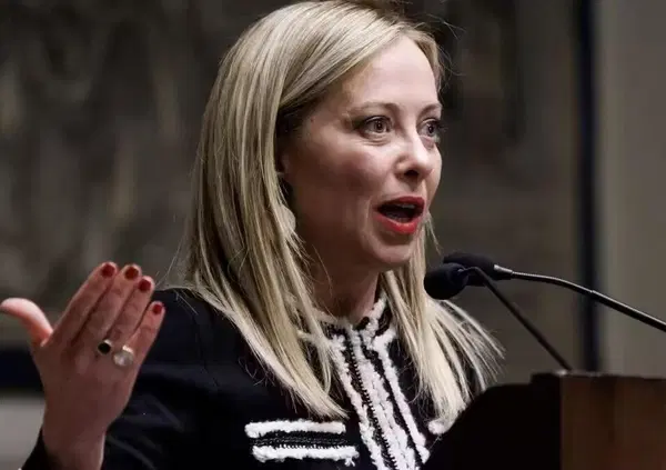 La Meloni ha ragione ma si &egrave; fermata troppo presto: tutte le tasse sono &ldquo;un pizzo di Stato&rdquo;