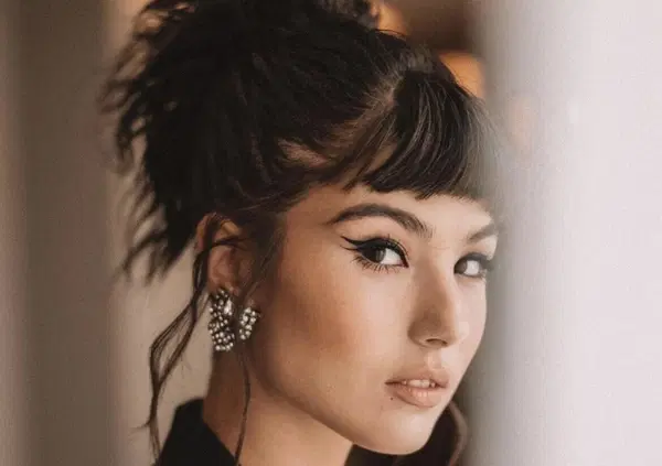 Giorgia Soleri contro Silvio Berlusconi: "Ha rovinato il nostro paese"