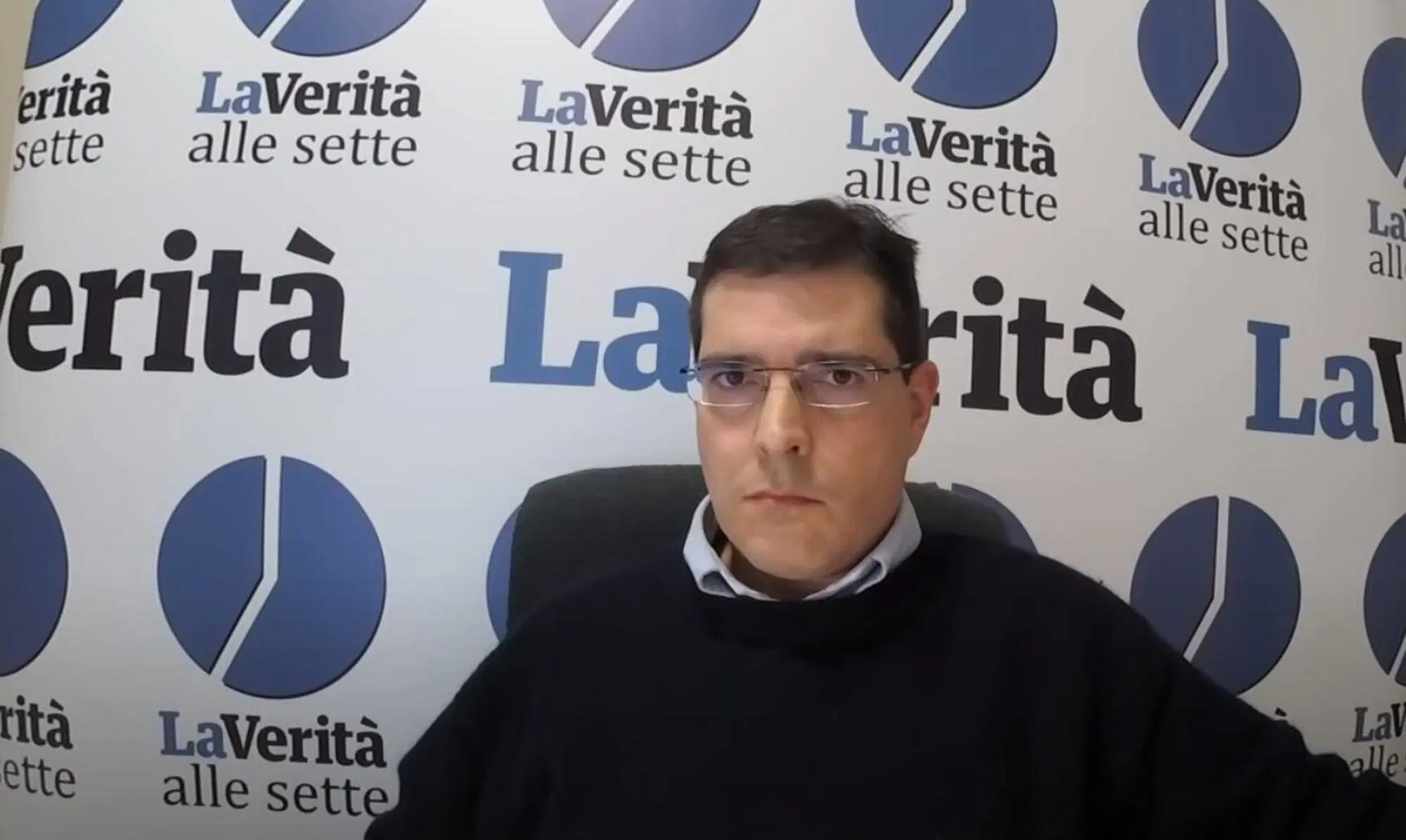 Capezzone con lo sfondo familiare (ma destinato a non rivedersi) de "La Verit&agrave; alle sette"