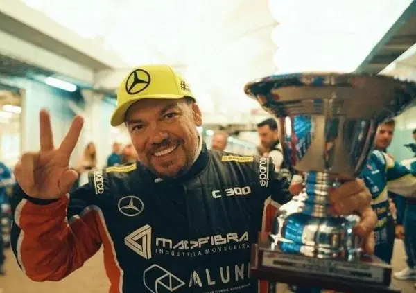 Pilota e compagna morti a causa di un morso di zecca: la terribile storia 