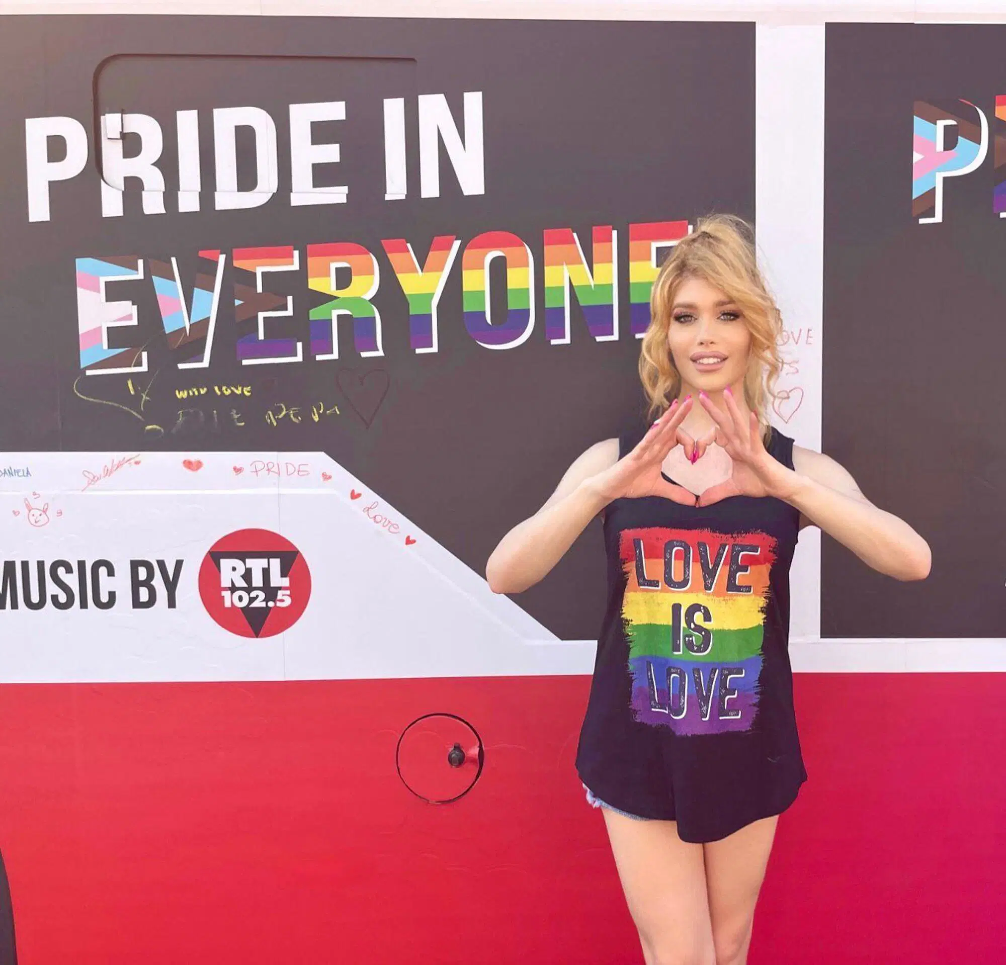 Clizia de Rossi al Gay Pride