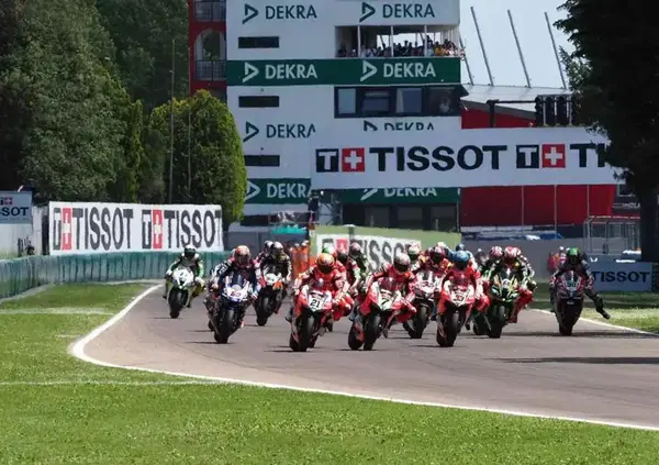 Carene del Petrux e tute di Baldassarri: ecco l'asta per aiutare l'Emilia-Romagna