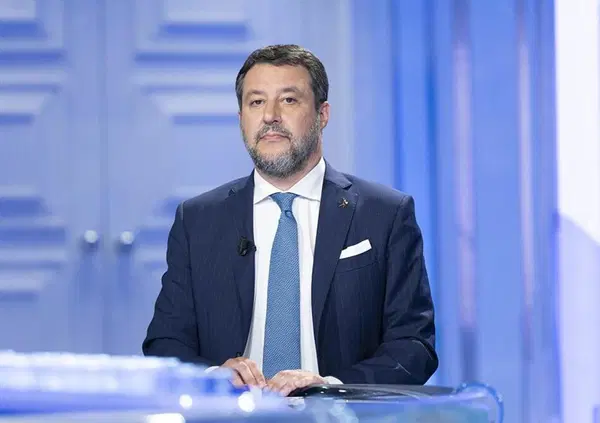 Ragazzi alla guida? Ecco l'appello di Salvini ai genitori