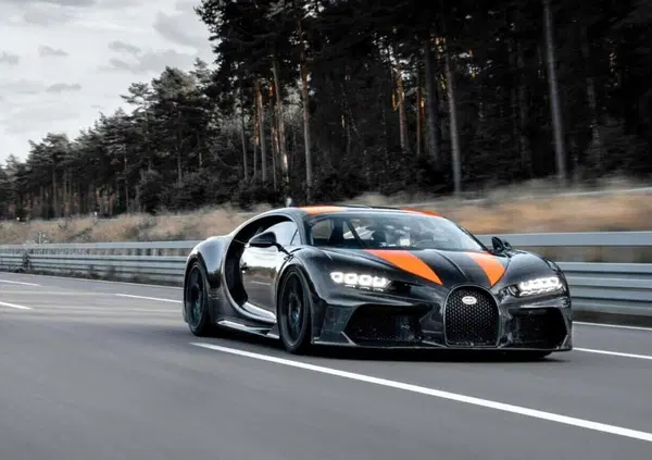 Beccato dall'autovelox sulla Bugatti, potrebbe salvarsi perch&eacute;... troppo veloce