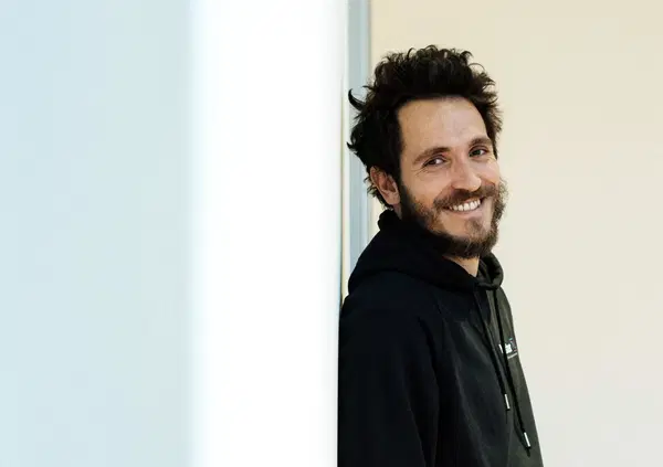 Lo sfogo dell&rsquo;imprenditore : &ldquo;I giovani non vogliono lavorare ad agosto. Ma rinunciare alle ferie &egrave; un merito". E i social insorgono