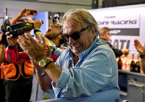 &ldquo;Sulle mani di Zarco, nella testa di Bezzecchi&rdquo;: Carlo Pernat in piena su mercato, "spinte inglesi" e "una mancanza"