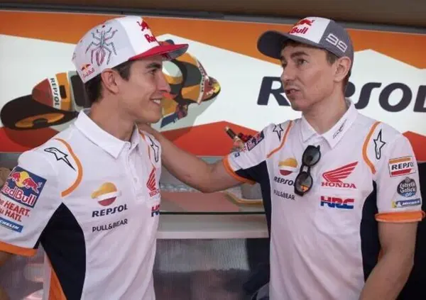Jorge Lorenzo consiglia a Marc Marquez: "Fai il 2024 con la Honda, poi vai in KTM o Ducati per vincere il nono titolo"