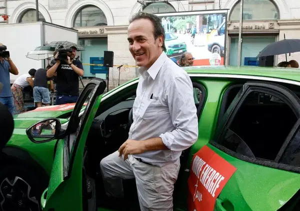 Bonelli (Verdi): &ldquo;Fa guerra all'auto elettrica, Governo da Medioevo. E il modello gas-benzina pesa sugli italiani&rdquo;. E su energia, caro vita, salario minimo ed extraprofitti...