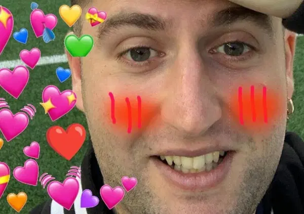 Pietro Storti, il tiktoker figlio d'arte che trappa di pedofilia: &ldquo;Voglio la bambina, deve ancora andare in prima&rdquo; [VIDEO]