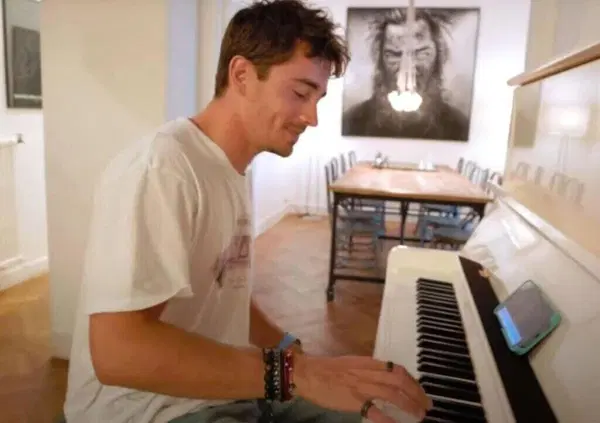 Ma quale Formula 1, Charles Leclerc pensa... all'Eurovision!