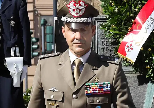 Cosa succede dopo l&rsquo;incontro tra il generale Vannacci e Crosetto? Ecco la risposta al libro &ldquo;Il mondo al contrario&rdquo;