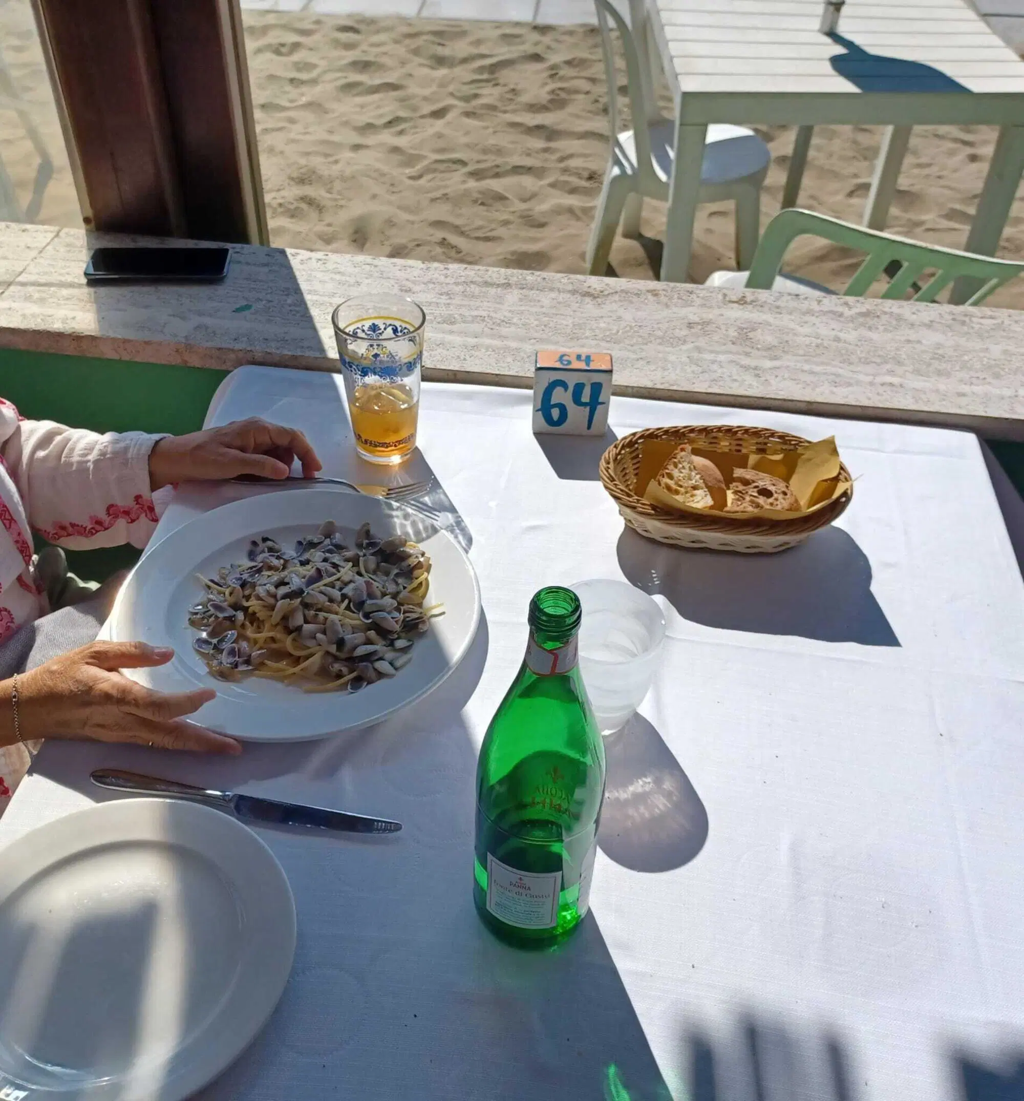 Il pranzo sul mare in stile "solo date"