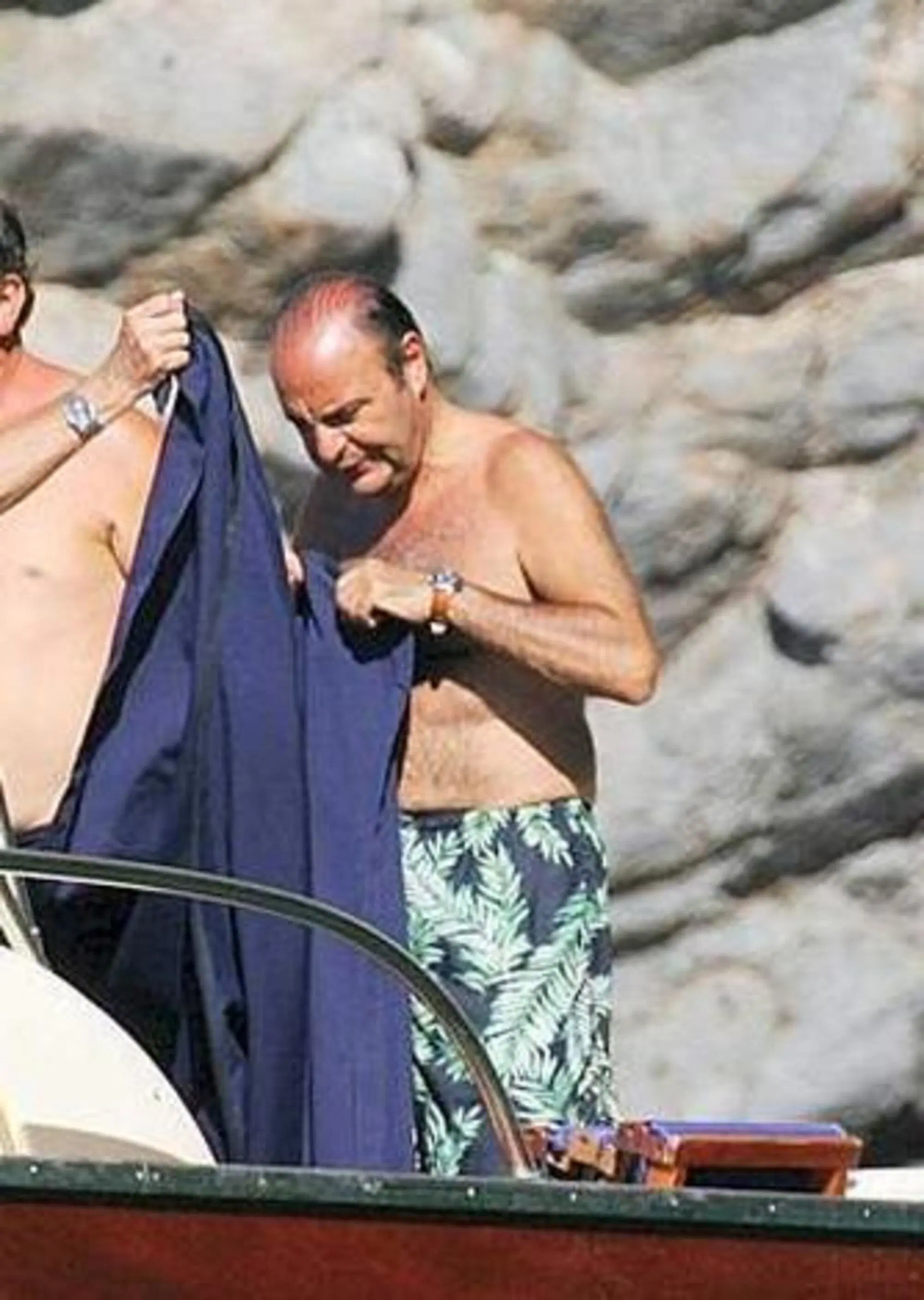 Bruno Vespa "senza veli" al mare