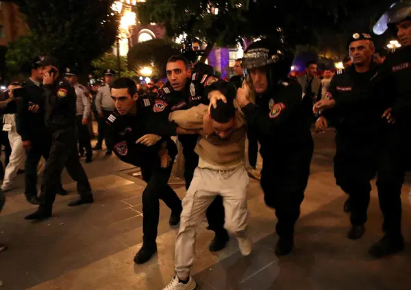 Sono un pacifista, ma l&rsquo;invasione del Nagorno-Karabakh da parte dell'Azerbaigian dimostra che non dovremmo fidarci dei russi...