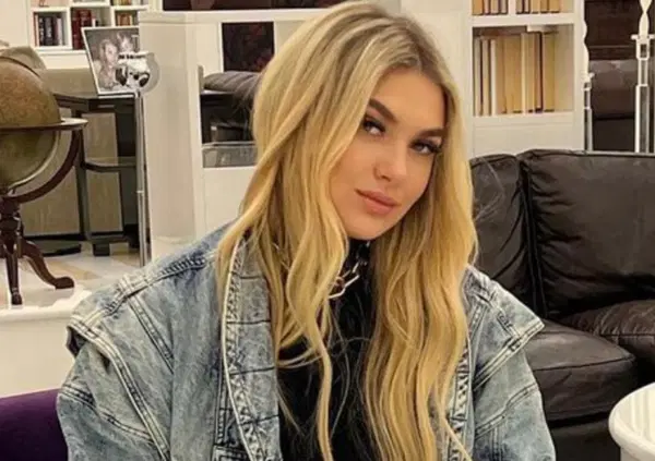 Chanel Totti al Crazy Pizza di Briatore con Cristian Babalus: &ldquo;E la scuola?&rdquo;