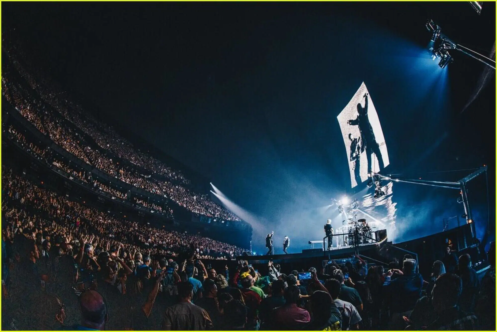 U2