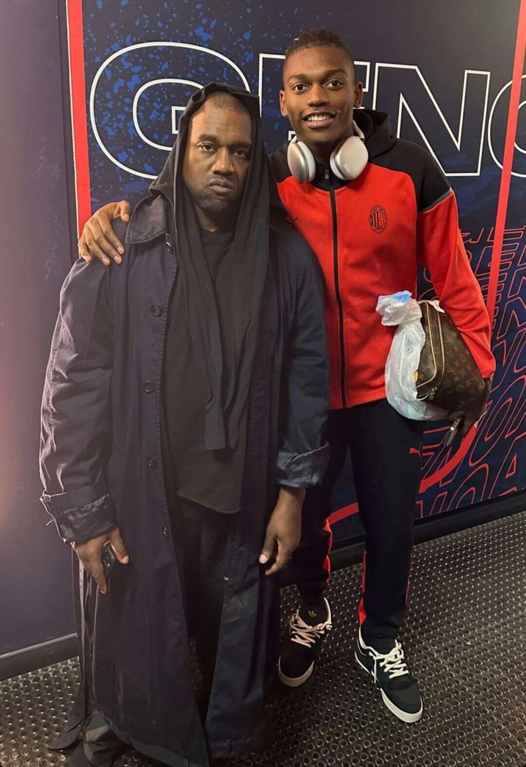 Kanye West al Ferraris con Rafael Le&atilde;o