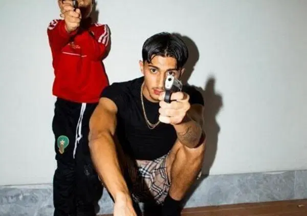 Baby Gang &egrave; pentito, ma avete ascoltato la sua canzone? Ecco chi specula sulla musica che incita alla violenza&hellip; 