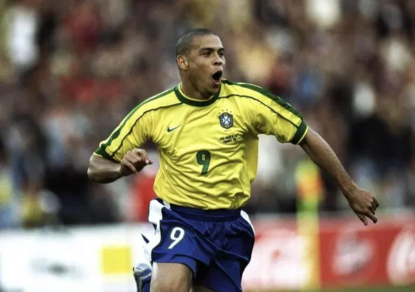 L'ultima di Netflix (per &ldquo;Lupin&rdquo;): ecco cosa (non) accadde a Ronaldo prima della finale del Mondiale di Francia 1998