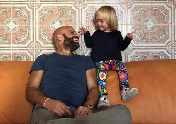 Nata per te, al cinema la storia di Alba e Luca Trapanese: &ldquo;Un film su un uomo che vuole diventare padre, e su una bambina nata per essere figlia&rdquo;