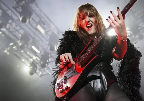 Giordano sull'arresto di Shiva: &ldquo;Che c&rsquo;entrano le violenze con Sala?&rdquo;. E su Victoria dei M&aring;neskin: &ldquo;Non &egrave; la pi&ugrave; brava ma&hellip;&rdquo;