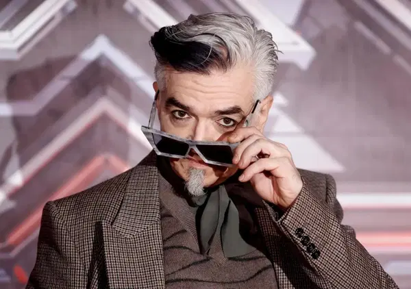 Morgan all&rsquo;autore di Bellissima di Annalisa: &ldquo;I dozzinali si autobattezzano The King&rdquo;. E sull&rsquo;industria discografica: &ldquo;Limitata e clientelista&rdquo;